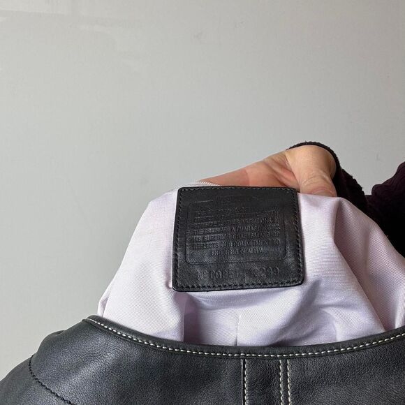 Coach Vintage Y2K Soho Black Leather Hobo Bag - Picture 6 of 6